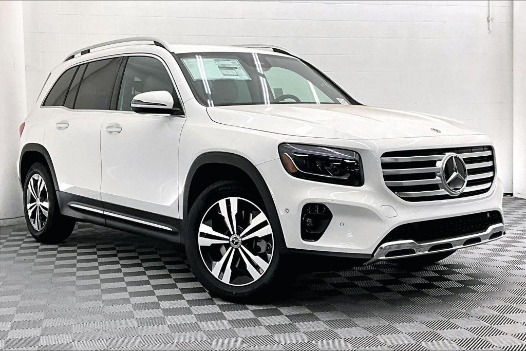 new 2025 Mercedes-Benz GLB 250 car, priced at $47,145