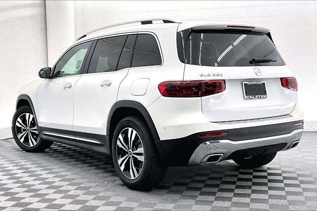 new 2025 Mercedes-Benz GLB 250 car, priced at $47,145
