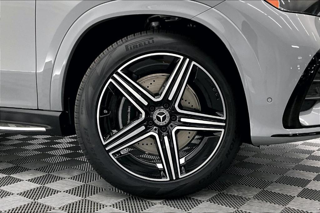 new 2026 Mercedes-Benz GLE 450 car, priced at $85,485