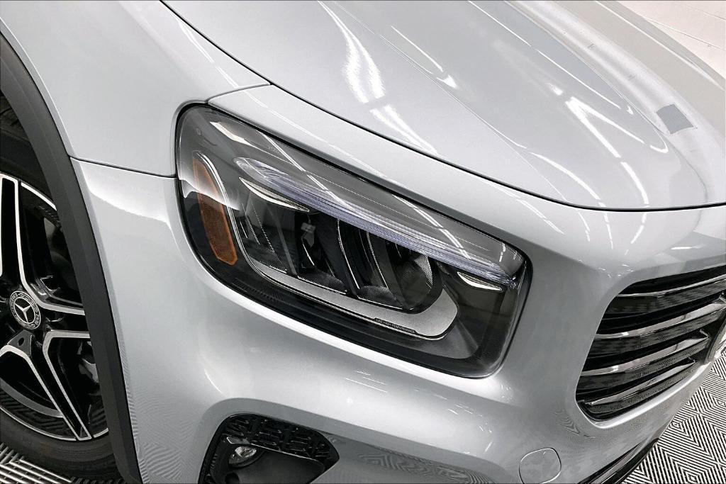new 2026 Mercedes-Benz GLB 250 car, priced at $48,035