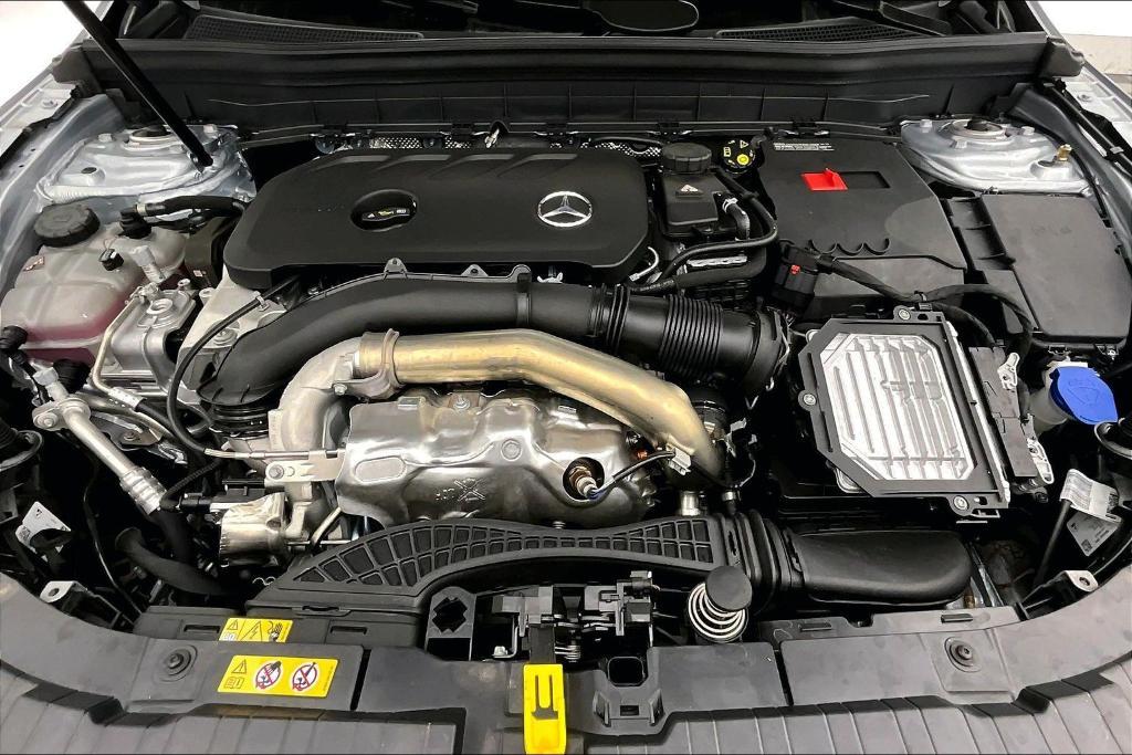 new 2026 Mercedes-Benz GLB 250 car, priced at $48,035