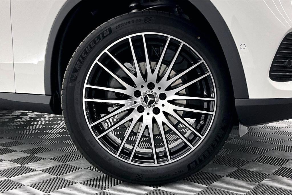 new 2026 Mercedes-Benz GLC 300 car, priced at $53,465