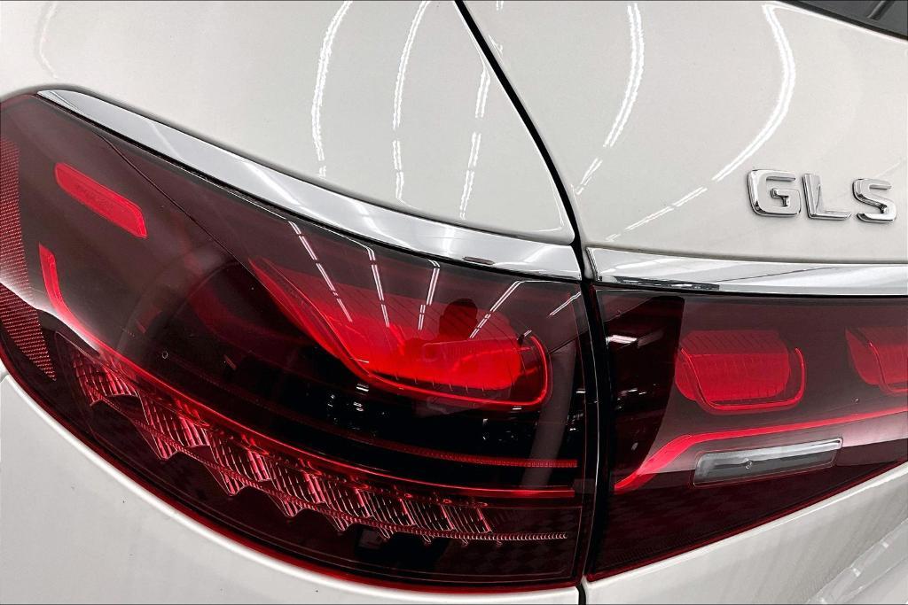 new 2025 Mercedes-Benz GLS 450 car, priced at $91,775