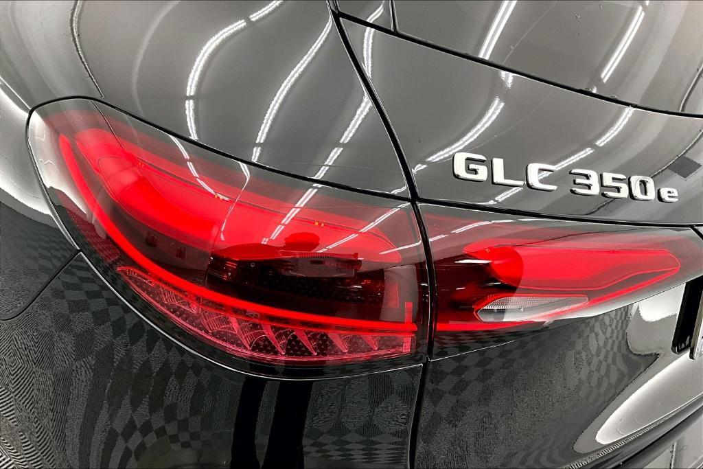 new 2025 Mercedes-Benz GLC 350e car, priced at $61,905