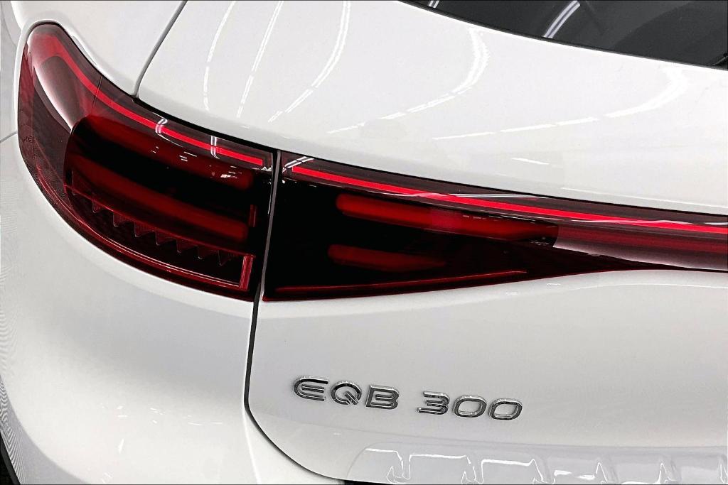 new 2024 Mercedes-Benz EQB 300 car, priced at $59,650