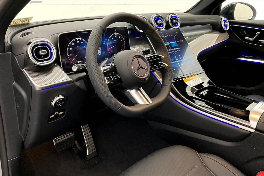 new 2025 Mercedes-Benz GLC 300 car, priced at $67,285