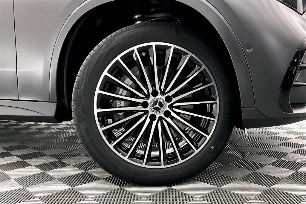 new 2025 Mercedes-Benz GLC 300 car, priced at $59,755