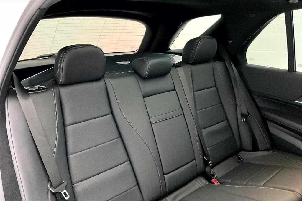 new 2025 Mercedes-Benz GLE 350 car, priced at $69,730