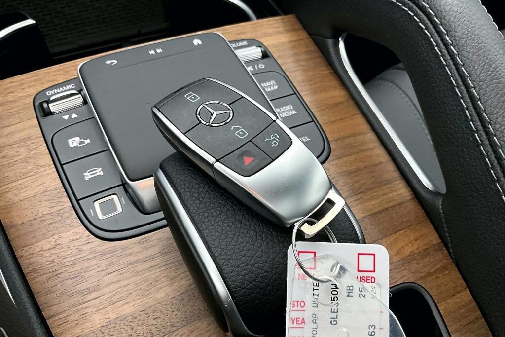 used 2025 Mercedes-Benz GLE 350 car, priced at $59,498