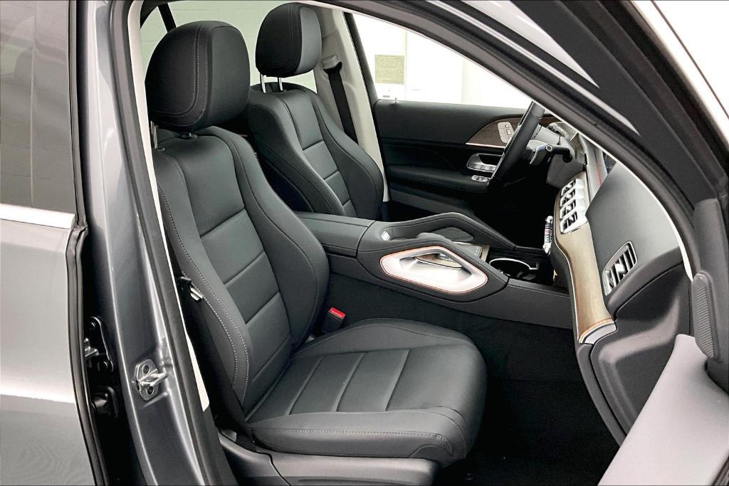 new 2025 Mercedes-Benz GLE 350 car, priced at $72,095