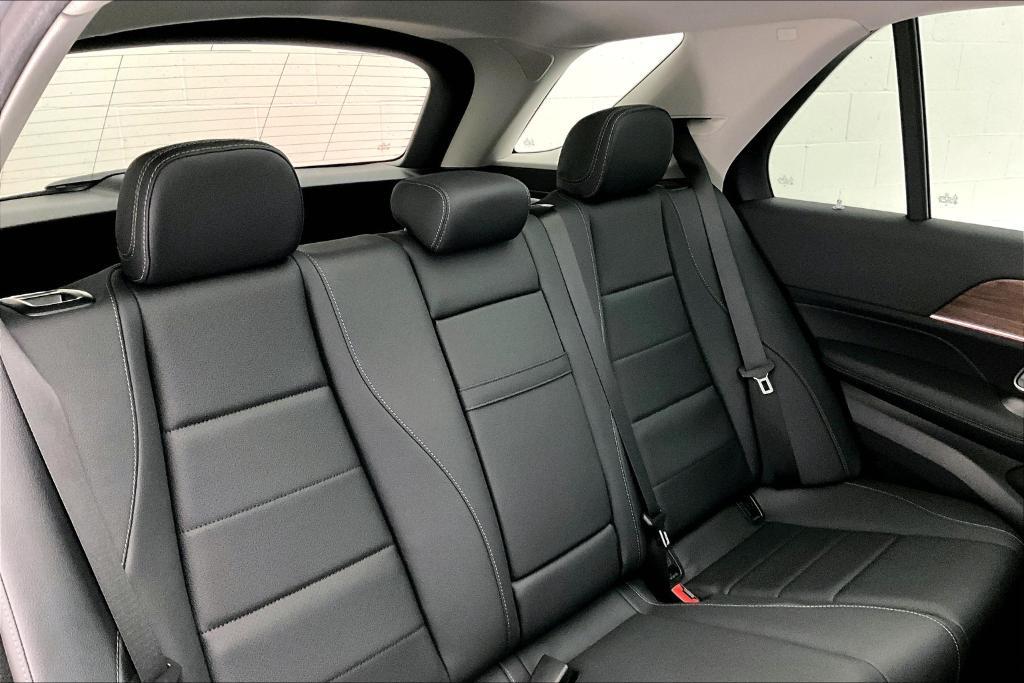 new 2025 Mercedes-Benz GLE 350 car, priced at $72,095