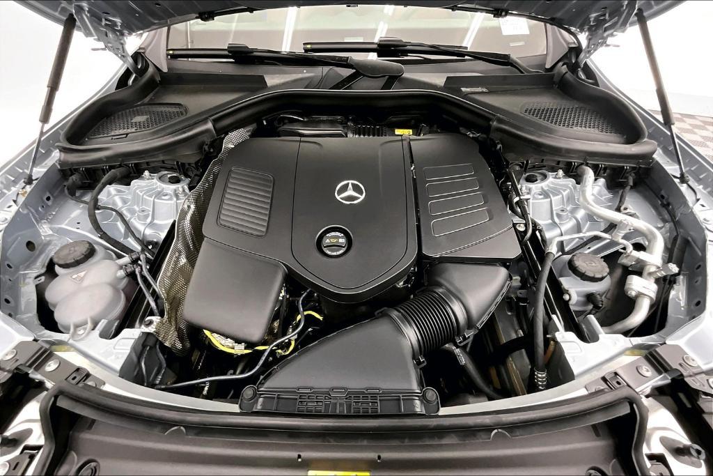 new 2025 Mercedes-Benz GLC 300 car, priced at $51,345