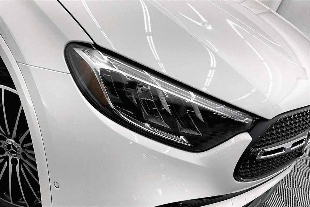 new 2025 Mercedes-Benz GLC 350e car, priced at $67,155