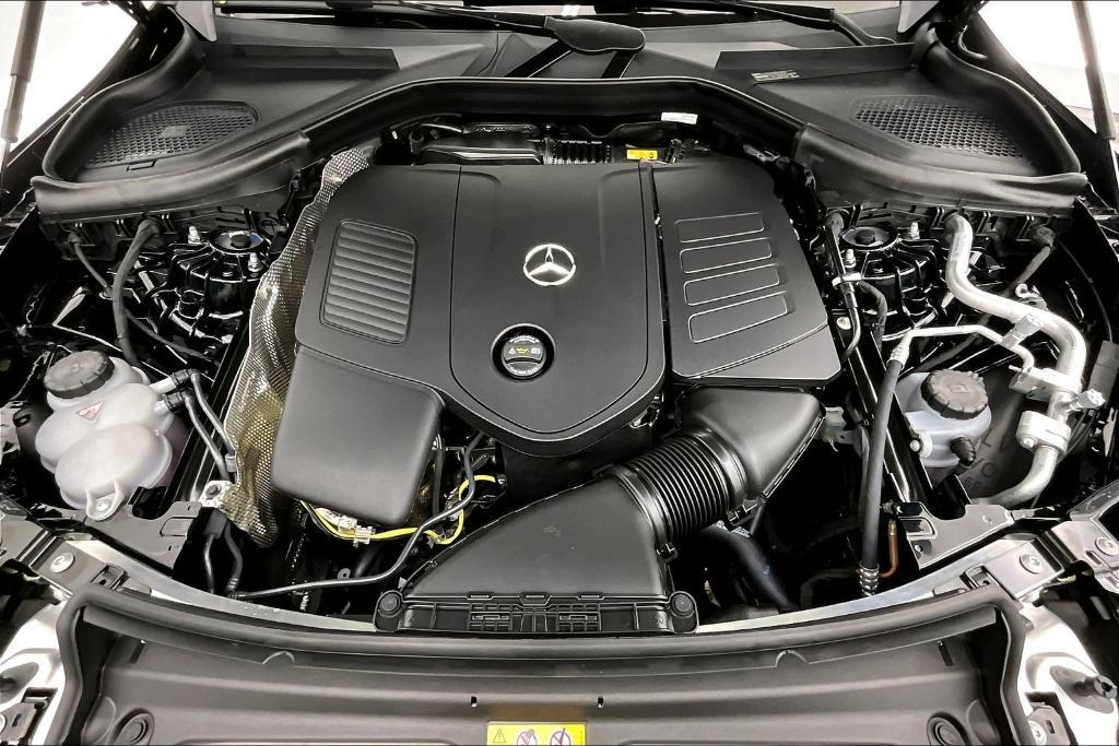 new 2025 Mercedes-Benz GLC 300 car, priced at $53,280