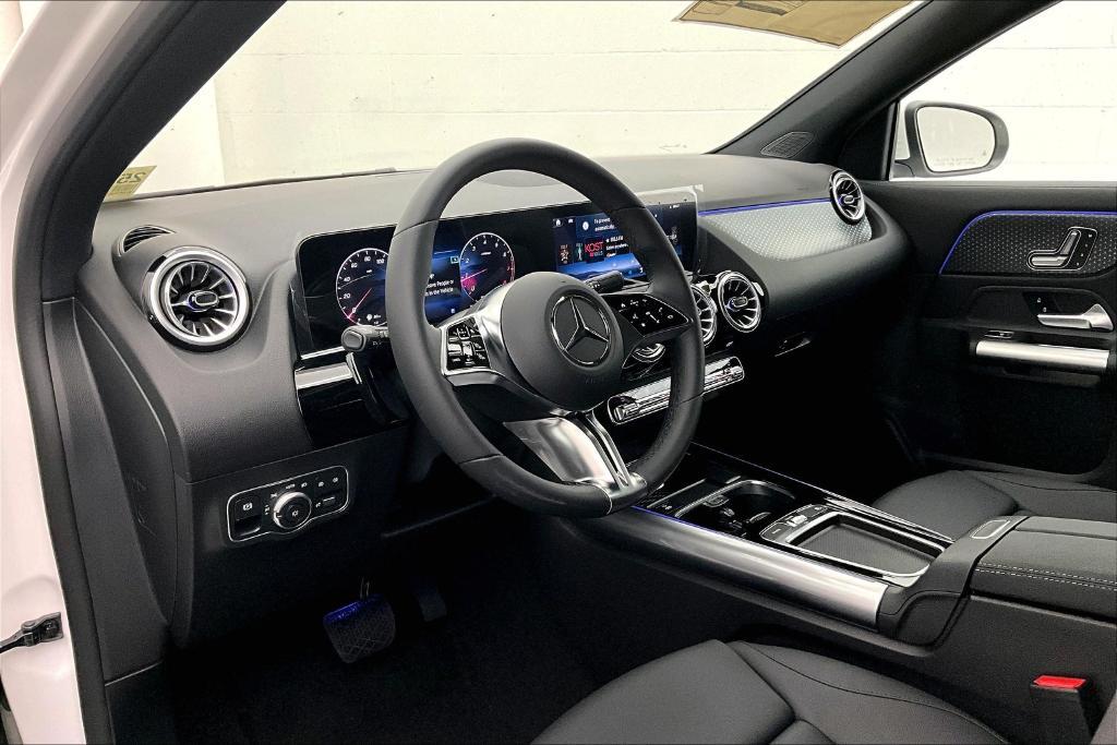 new 2025 Mercedes-Benz GLA 250 car, priced at $45,685