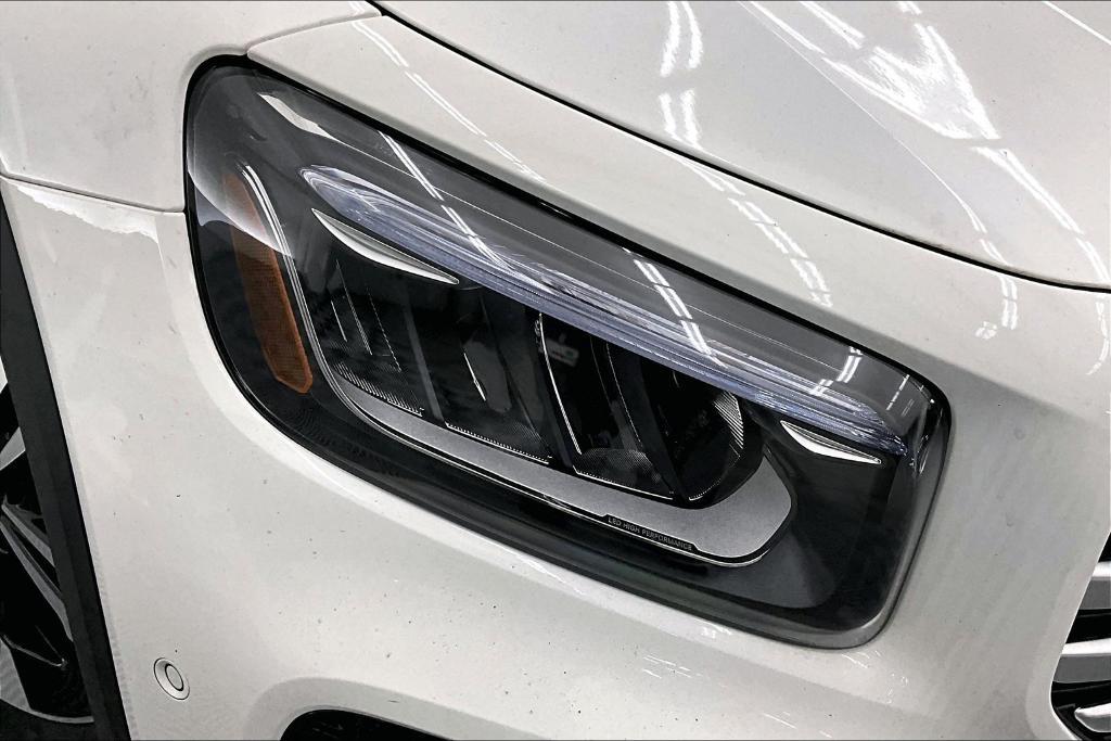 new 2025 Mercedes-Benz GLB 250 car, priced at $47,145