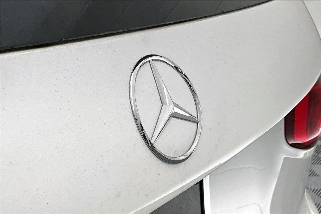 new 2025 Mercedes-Benz GLB 250 car, priced at $47,145