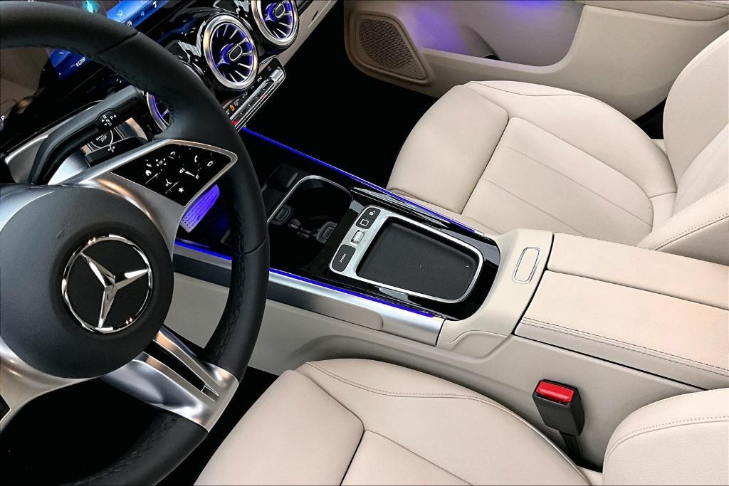 new 2025 Mercedes-Benz GLB 250 car, priced at $47,145