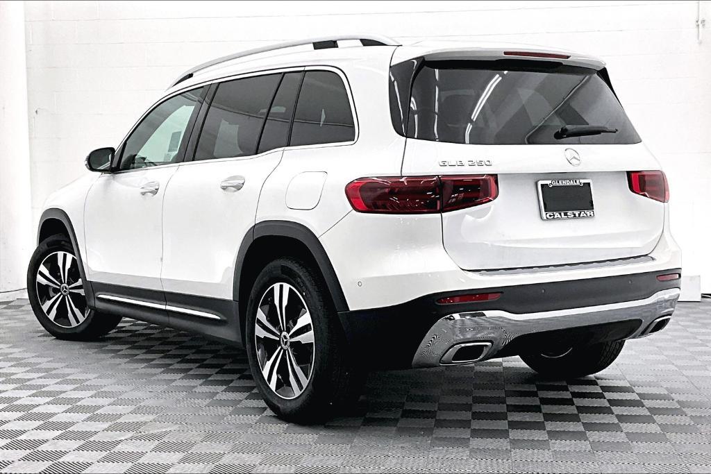 new 2025 Mercedes-Benz GLB 250 car, priced at $47,145