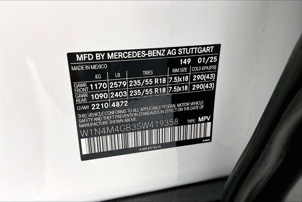 new 2025 Mercedes-Benz GLB 250 car, priced at $47,145