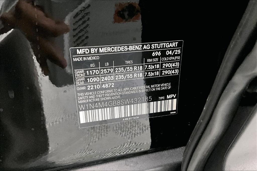new 2025 Mercedes-Benz GLB 250 car, priced at $47,420