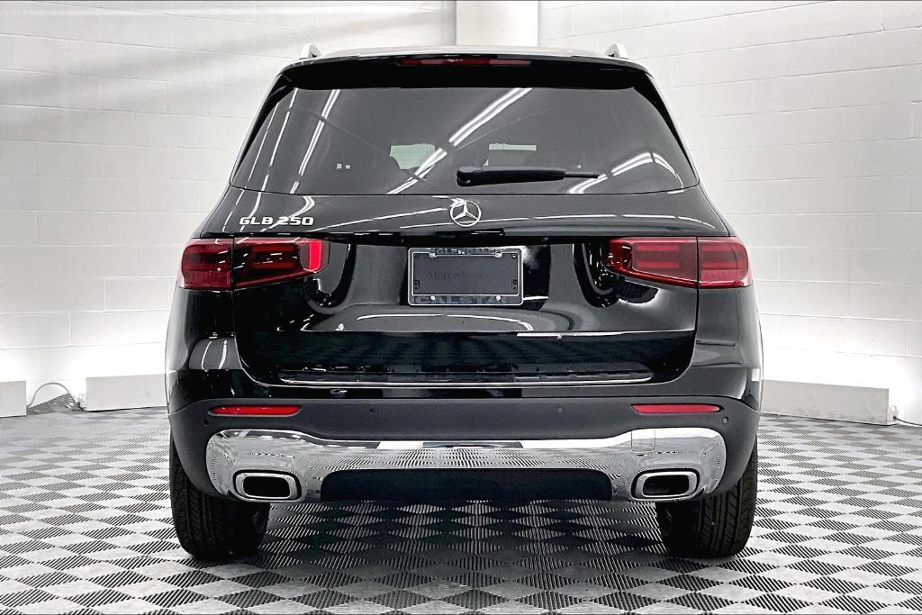 new 2025 Mercedes-Benz GLB 250 car, priced at $47,420