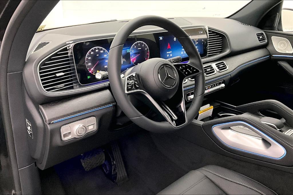 new 2025 Mercedes-Benz GLE 580 car, priced at $90,199