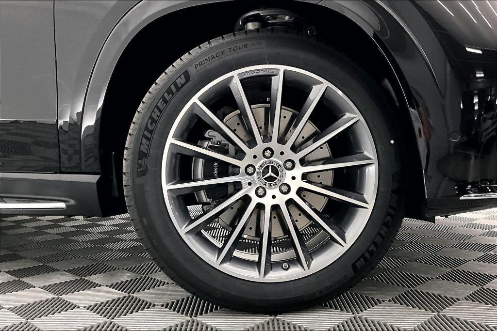 new 2025 Mercedes-Benz GLE 580 car, priced at $90,199