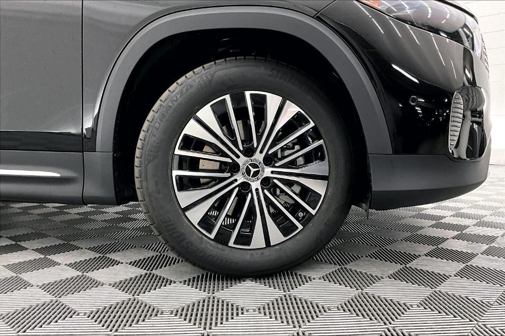 new 2025 Mercedes-Benz EQB 250 car, priced at $54,985