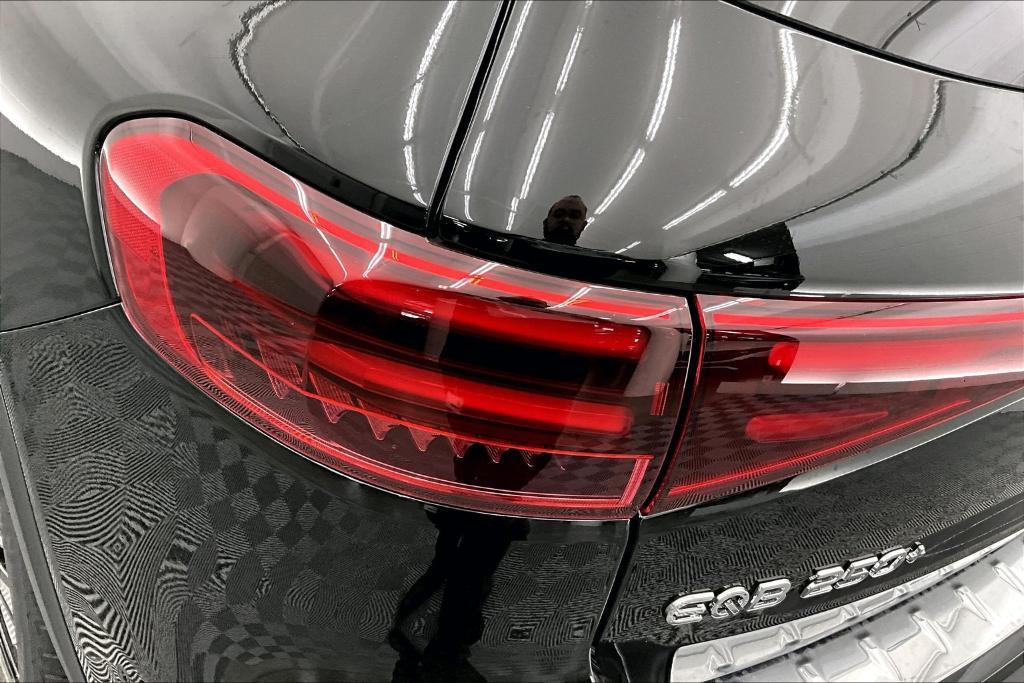 new 2025 Mercedes-Benz EQB 250 car, priced at $54,985