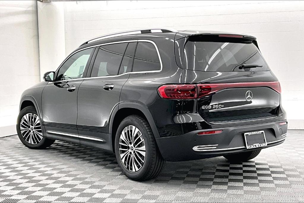 new 2025 Mercedes-Benz EQB 250 car, priced at $54,985