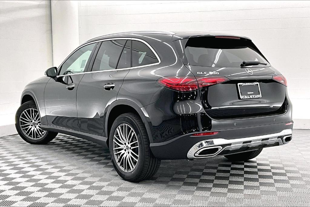 new 2025 Mercedes-Benz GLC 300 car, priced at $51,105