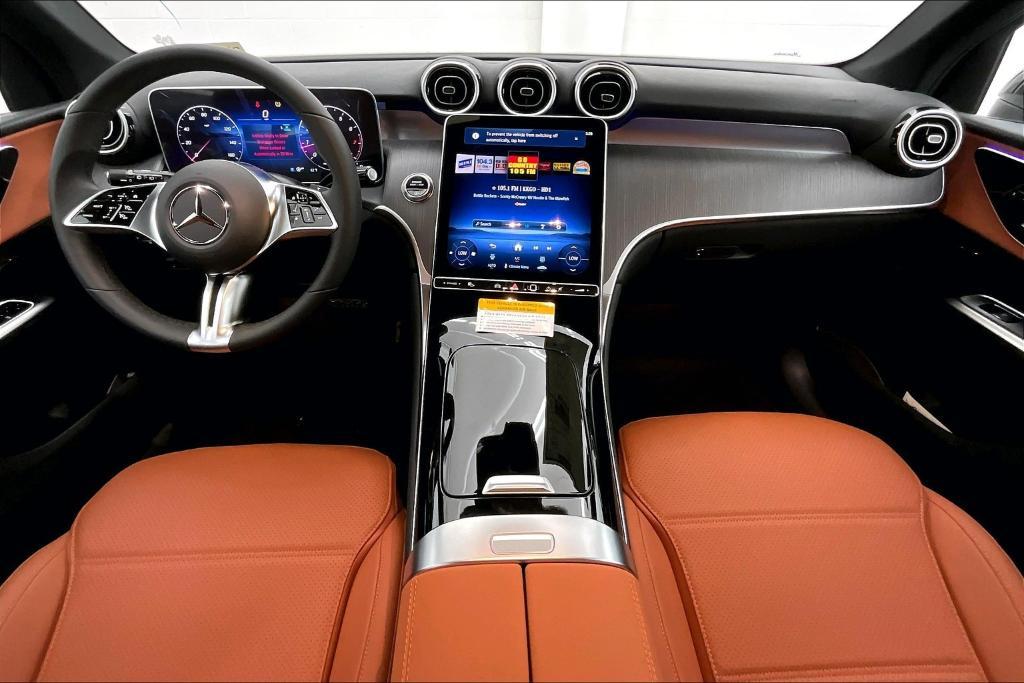new 2025 Mercedes-Benz GLC 300 car, priced at $51,105