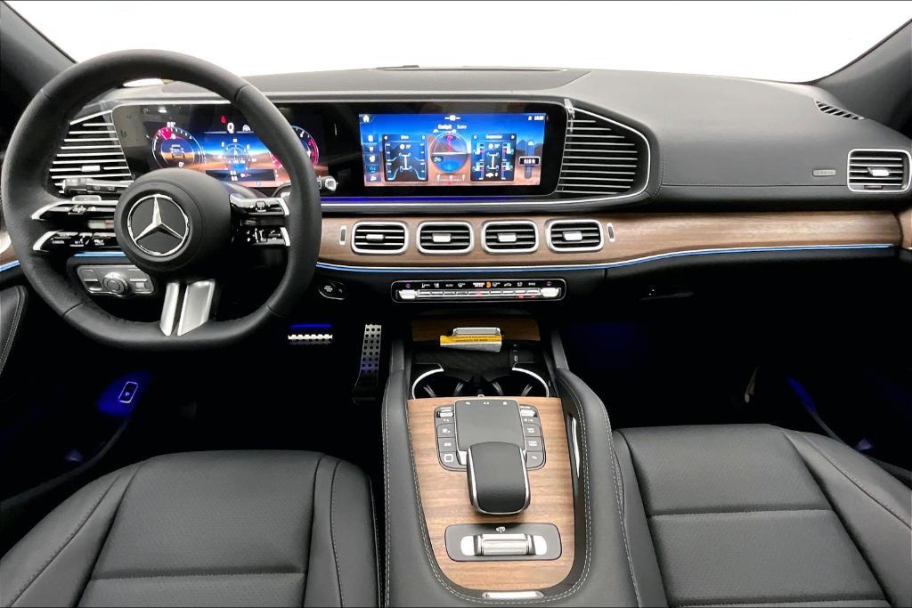 new 2025 Mercedes-Benz GLS 450 car, priced at $95,365