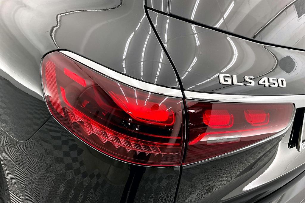 new 2025 Mercedes-Benz GLS 450 car, priced at $94,855
