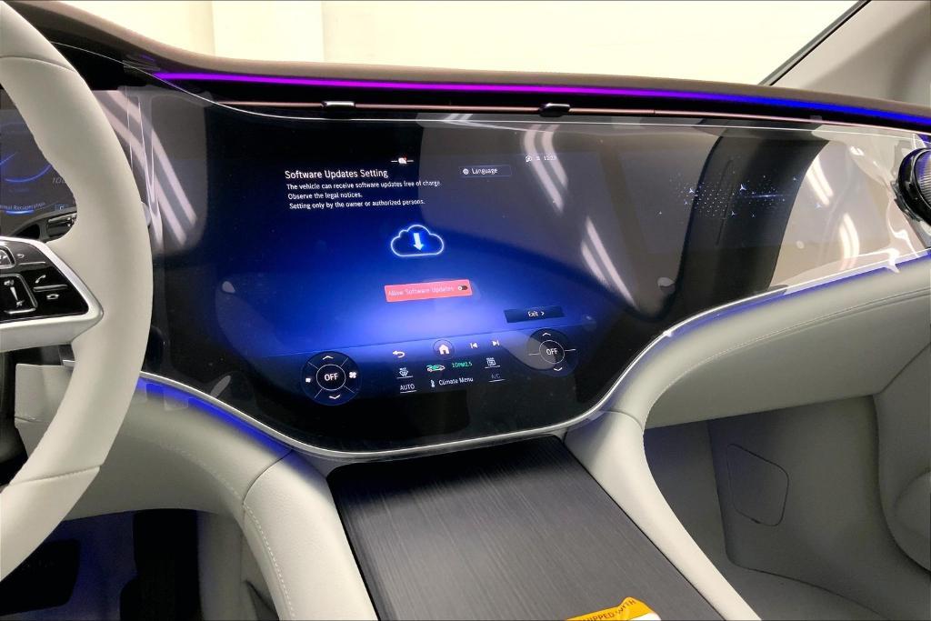 new 2024 Mercedes-Benz EQE 500 car, priced at $95,065