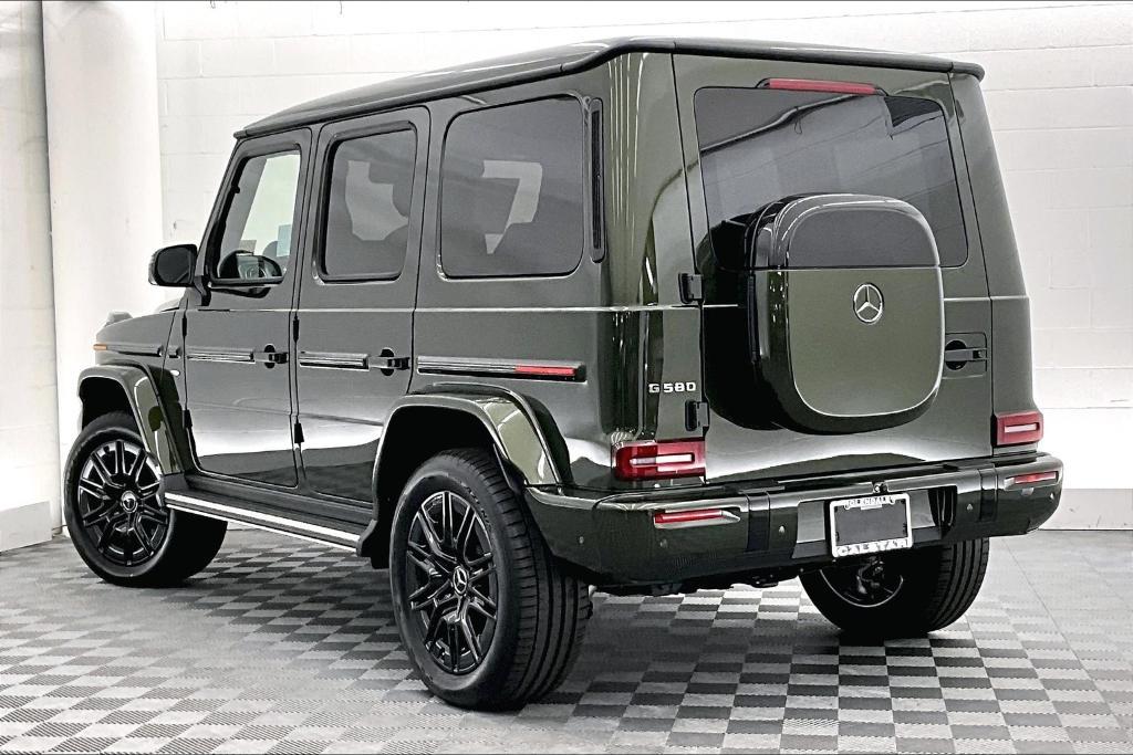 new 2025 Mercedes-Benz G-Class car, priced at $172,385