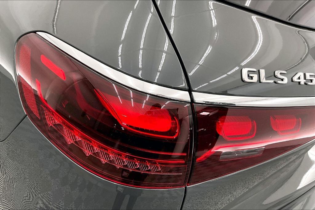 new 2025 Mercedes-Benz GLS 450 car, priced at $104,645