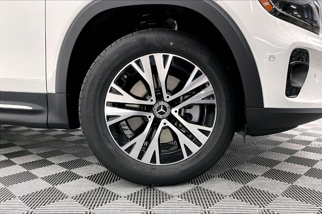 new 2025 Mercedes-Benz GLB 250 car, priced at $47,470
