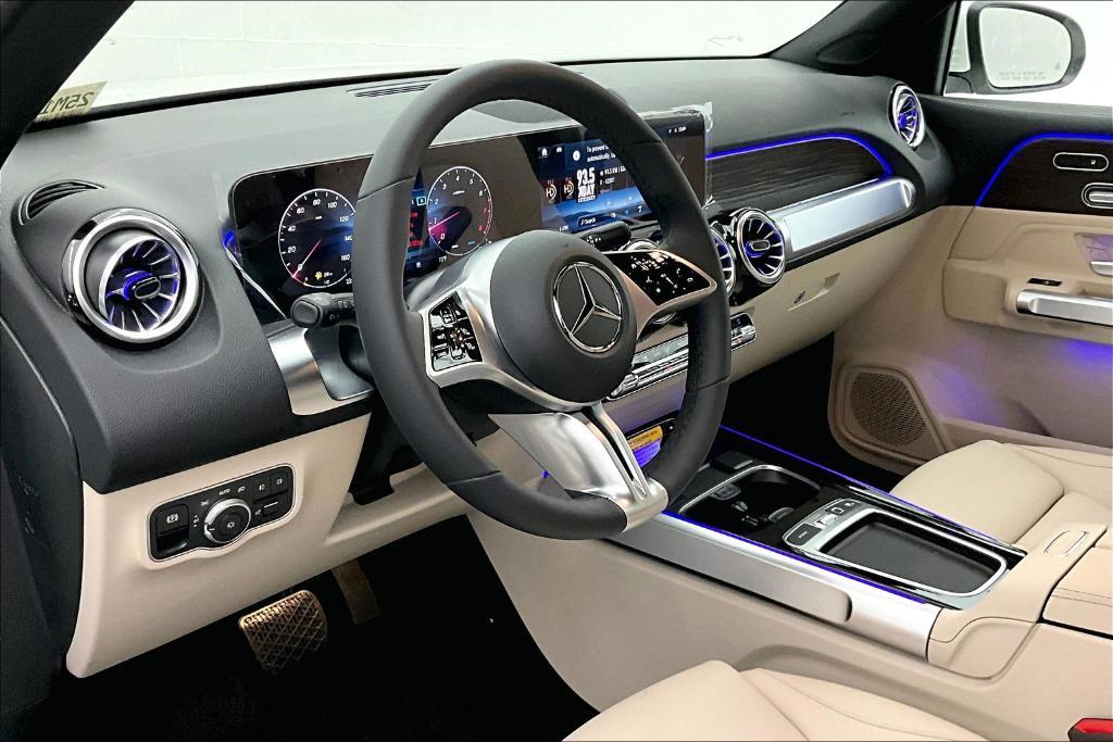 new 2025 Mercedes-Benz GLB 250 car, priced at $47,470