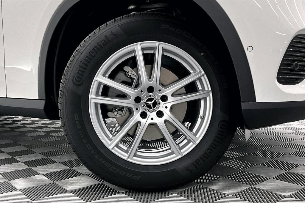 new 2025 Mercedes-Benz GLC 300 car, priced at $50,435