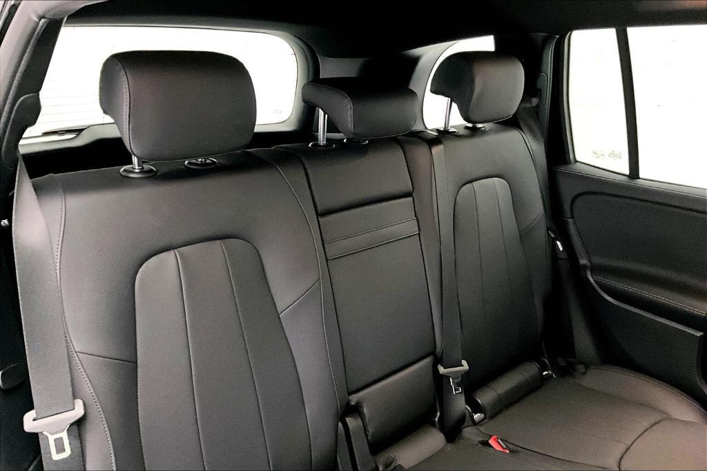 new 2025 Mercedes-Benz GLB 250 car, priced at $47,420