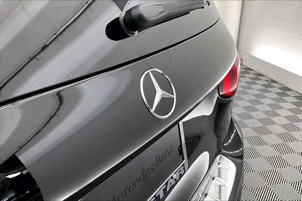 new 2025 Mercedes-Benz GLB 250 car, priced at $47,420