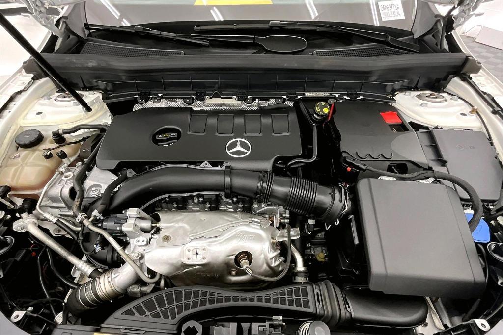 used 2021 Mercedes-Benz GLB 250 car, priced at $24,642