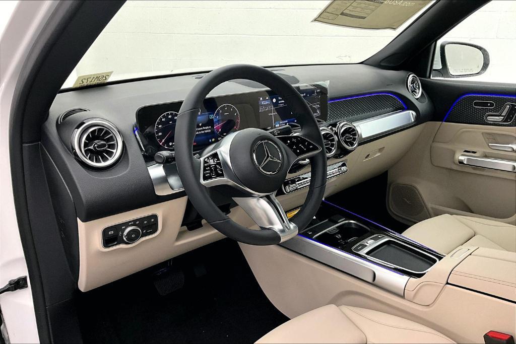 new 2025 Mercedes-Benz GLB 250 car, priced at $48,645