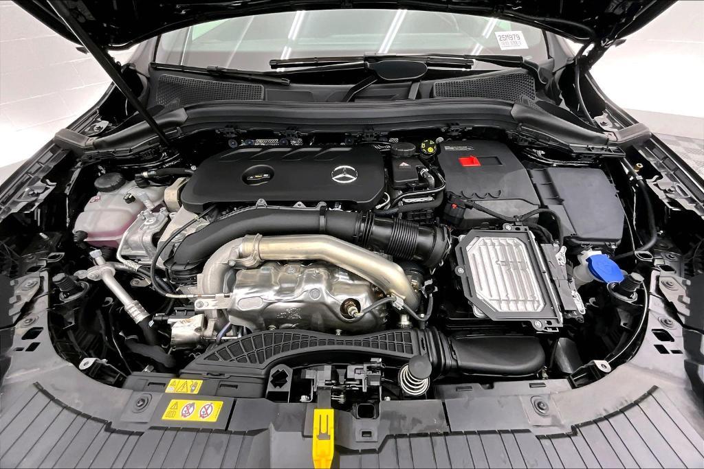 new 2025 Mercedes-Benz GLA 250 car, priced at $45,845