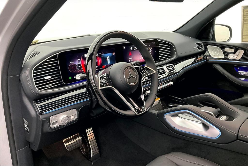 new 2025 Mercedes-Benz GLS 450 car, priced at $101,605