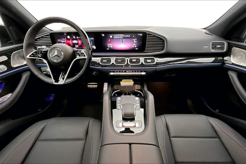 new 2025 Mercedes-Benz GLS 450 car, priced at $101,605