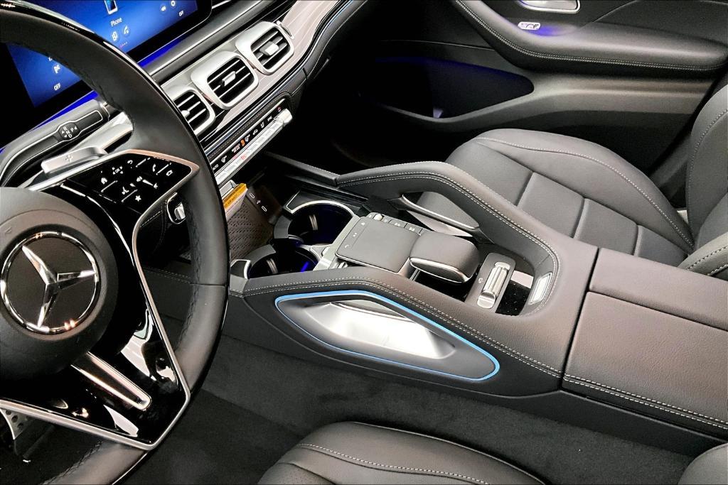 new 2025 Mercedes-Benz GLS 450 car, priced at $101,605