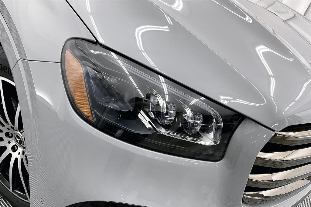 new 2025 Mercedes-Benz GLS 450 car, priced at $101,605